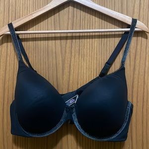 ❤️‍🔥❤️‍🔥2 for $35❤️‍🔥❤️‍🔥 Victoria’s Secret black bra